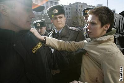 V Minsku dochází ke stetm mezi civilisty a policií.