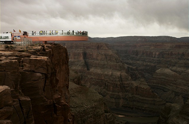 Sklenn vyhldka nad Grand Canyon