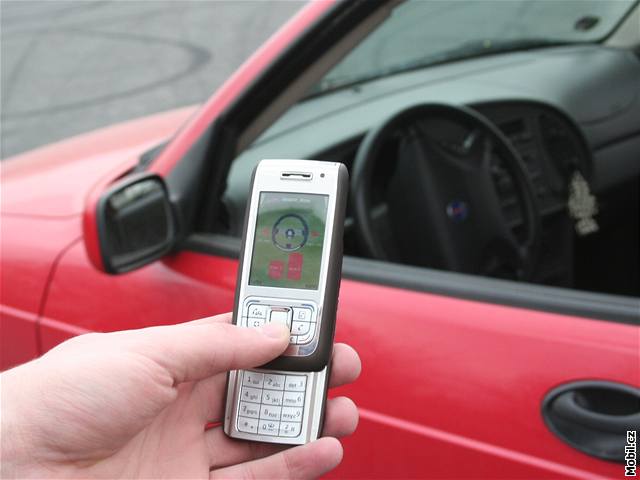 Ovldejte sv auto mobilnm telefonem
