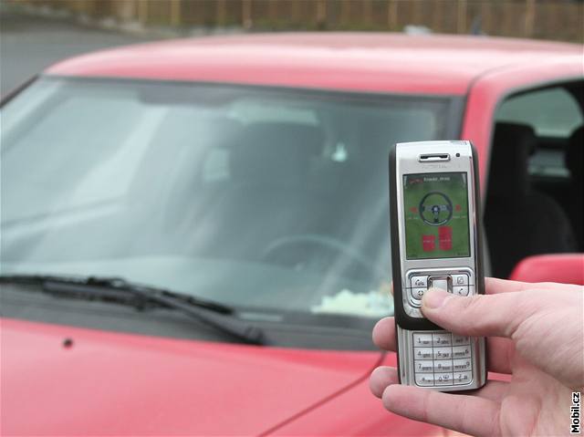 Ovldejte sv auto mobilnm telefonem