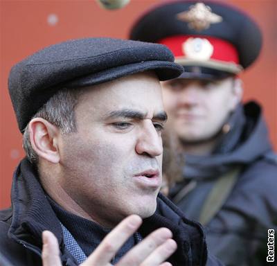 Garri Kasparov - pedstavitel ruské opozice proti prezidentu Putinovi