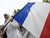 Nová francouzská hlava státu bude muset eit citlivý problém: imigraci, meniny a jejich zalenní do spolenosti. Ilustraní foto