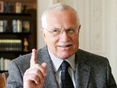 Mám vbec právo na názor, e se mi chobotnicová knihovna nelíbí? ptá se prezident Václav Klaus.