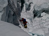 Tak se zdolávají obrovské séraky ledovce Khumbu