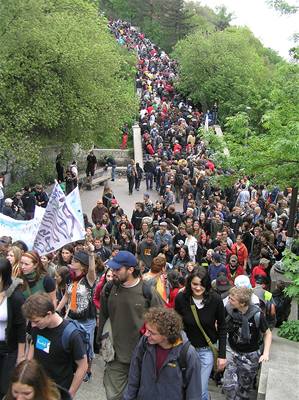 Demonstrace za legalizaci marihuany se v Praze koná u podesáté.