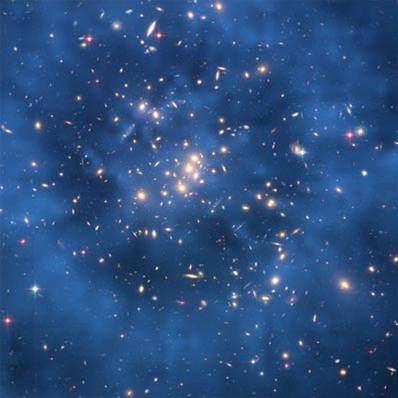 Prstenec temné hmoty v kup galaxií Cl 0024+17 