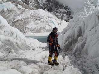 Pavel Bm pod vrcholem Mount Everestu