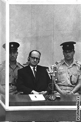 Adolf Eichmann byl nakonec v Izraeli odsouzen a popraven.