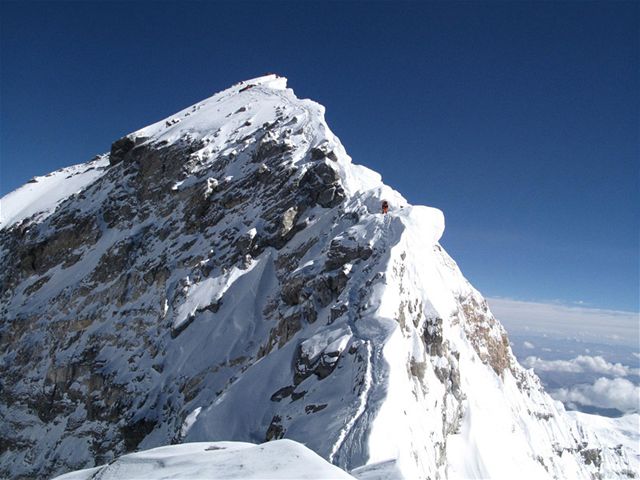 Pavel Bém na vrcholu Mt. Everestu