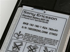 Sony Ericsson W200i