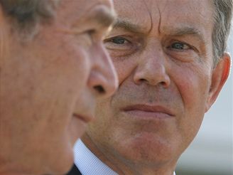 Tony Blair a George Bush na summitu G8
