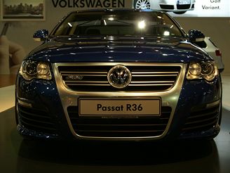 VW Passat R36