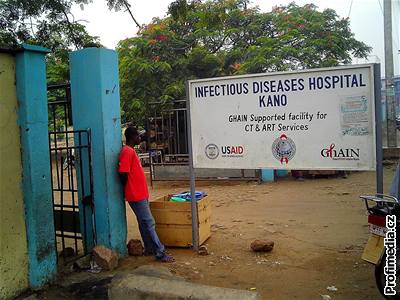 Klinika na severu Nigérie, kde firma Pfizer v 90. letech testovala lék proti meningitid