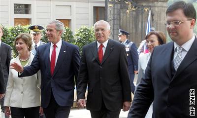 Jindich Forejt (vpravo) pi návtv George Bushe v Praze
