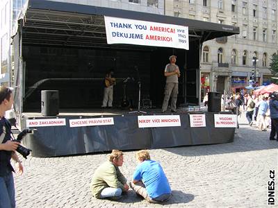 Demonstrace na podporu stavby radaru v esku