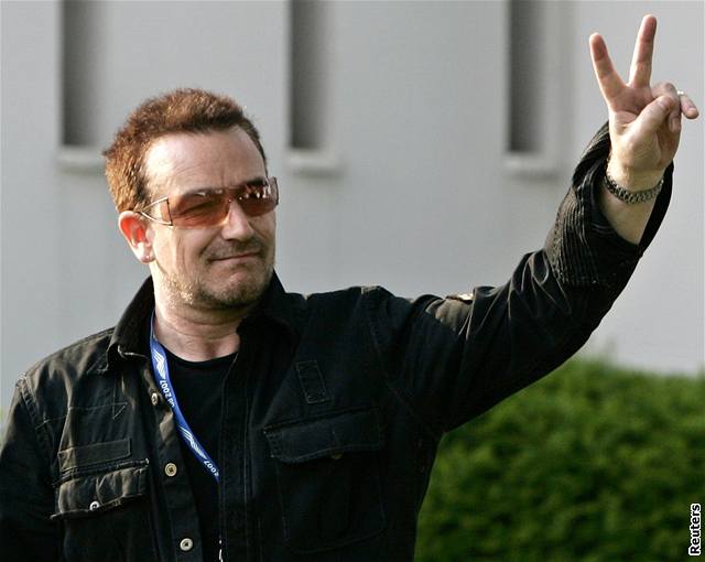 Bono na summitu G8 v nmeckém Heiligendammu