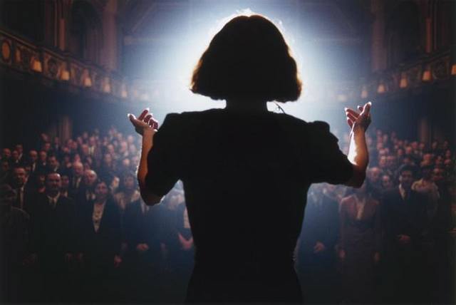 Edith Piaf - Snímek z filmu Edith Piaf (2007)