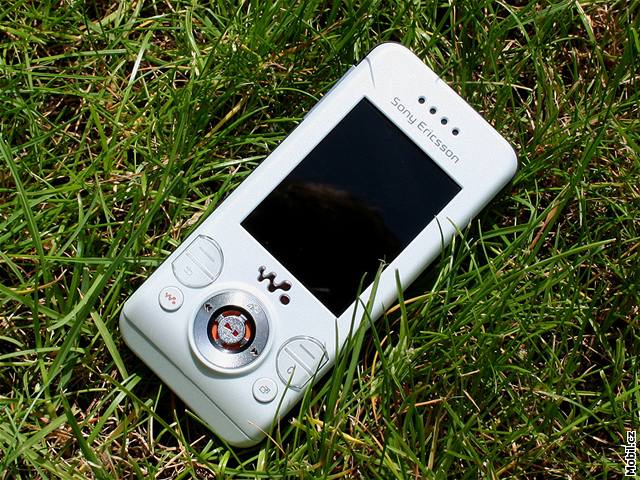 Sony Ericsson W680i
