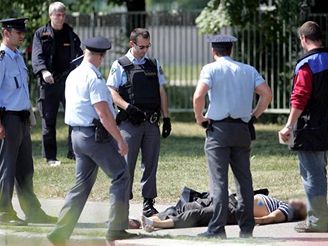 Na prasském Proseku byl policisty zastelen nebezpený násilník. Foto IDNES