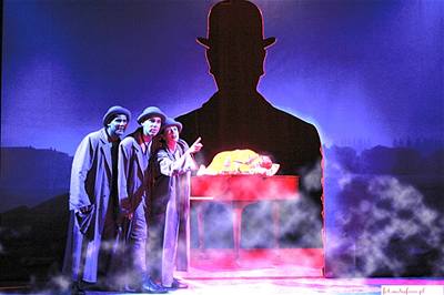 Zábr z inscenace Obr (2007)