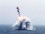 Raketa Bulava vystelen z jadern ponorky.