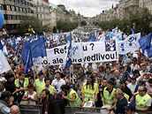 Magistrát odborám nepovolil postavit pódium pod sochou svatého Václava.