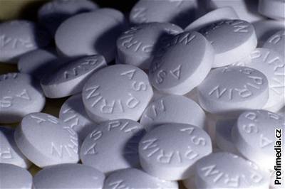Aspirin v kombinaci s ibuprofenem me ohrozit vá ivot.