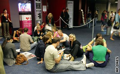 Návtvníci MFF Karlovy Vary (ilustraní foto)