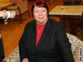 Vtin bývalých sponzor si dokonce Paroubková o dalí peníze ani neekla.
