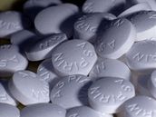 Aspirin v kombinaci s ibuprofenem me ohrozit vá ivot.