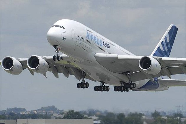 Roman Abramovi je prý prvním soukromníkem, který si objednal Airbus A380.