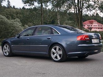 Audi A8L W12