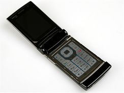 Nokia N76