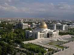 Trabantem v Turkmenistnu