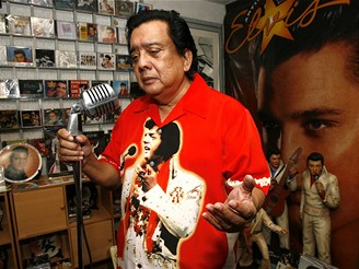 Fanatick filipnsk fanouek Elvise Presleyho