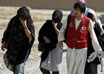 Taliban propoutí unesené Korejce