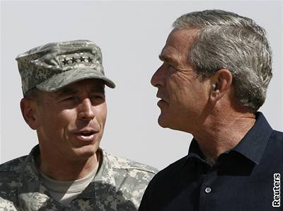 David Petraeus a George Bush.