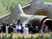 Ruský tupolev se srazil s nákladním letadlem ve výcarském vzduném prostoru, ale dopadl v Nmecku