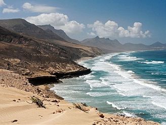 El Jable - chrnn prodn oblast s poutnmi dunami, Fuerteventura - kanrsk ostrovy