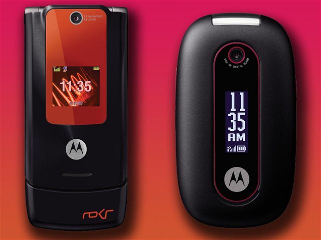 Motorola MOTOROKR W5 a PEBL U3