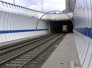 Nejmodernj tra tramvaj - Hluboepy - Barandov