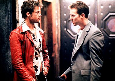 Brad Pitt a Edward Norton ve filmu Klub rvá
