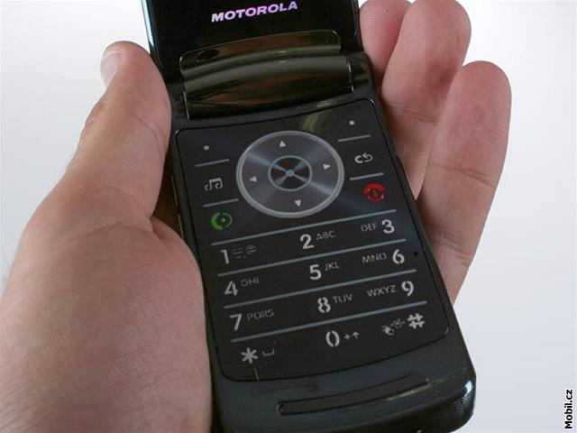 Motorola RAZR2 V8