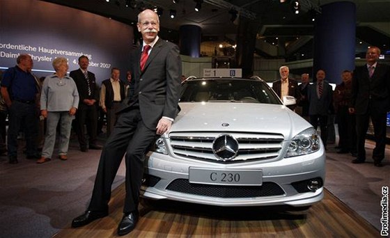 éf Zetsche tvrdí, e továrny se budou jmenovat Mercedes-Benz Werke.