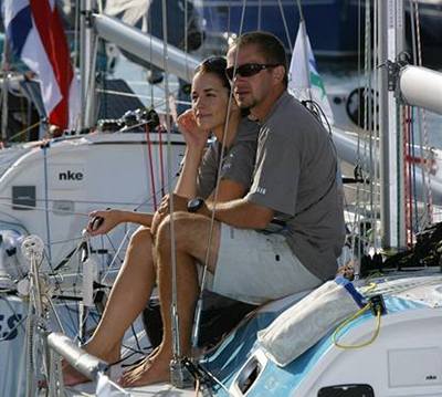 Lucie Váchová s pítelem Davidem na jachtaských závodech ve Francii