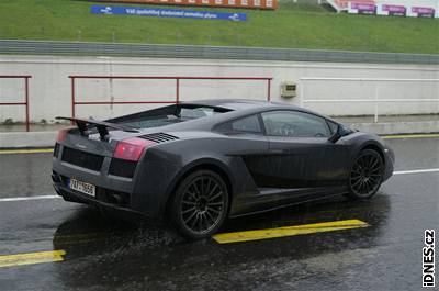 Lamborghini Gallardo Superleggera na okruhu v Most