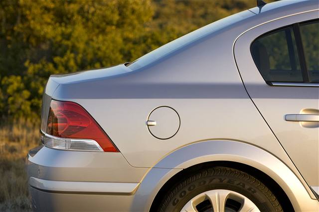 Opel Astra Sedan