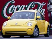 VW New Beetle. prvn novodob brouk se pedstavil v sriov podob v roce 1998.
