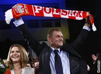Vítz voleb Donald Tusk s manelkou Malgorzatou.