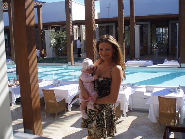 Andrea Vereová s dcerou Vanessou na Krét